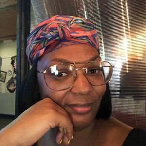 Meet your Posher, Trinetra